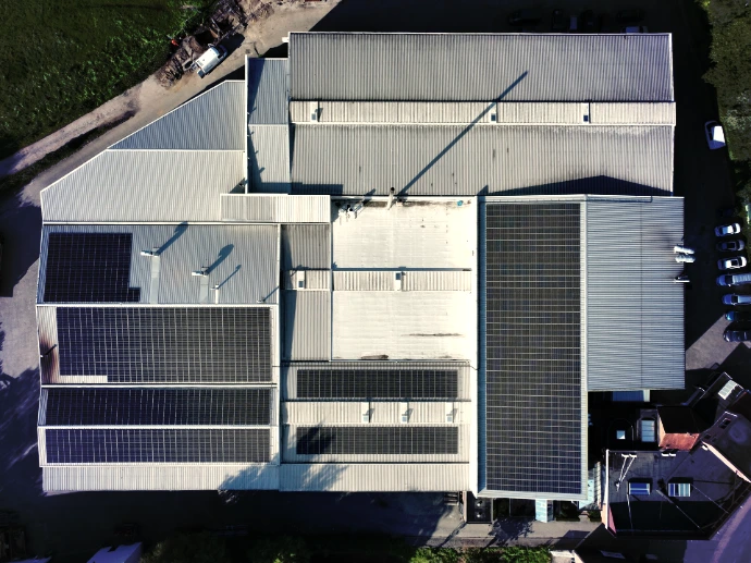 off-grid fabriek